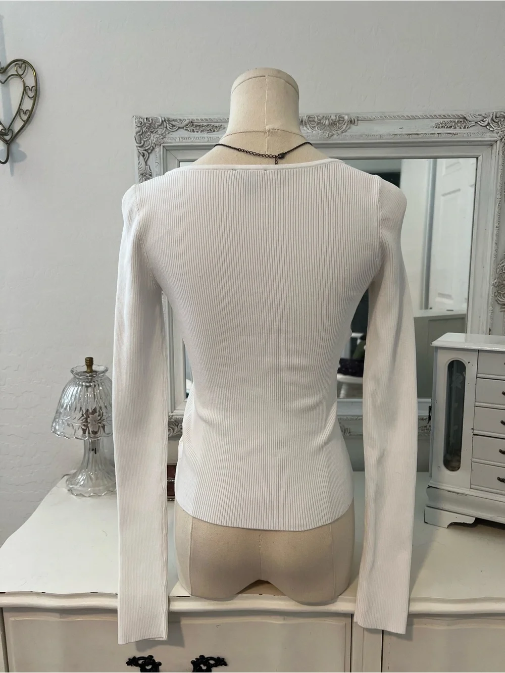 vintage express white button front long sleeve top/cardigan - Picture 4 of 5